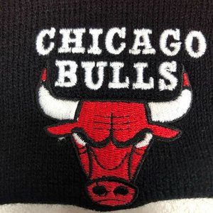 Vintage NBA Official Chicago Bulls Embroidered Beanie Knit Hat Basketball Red